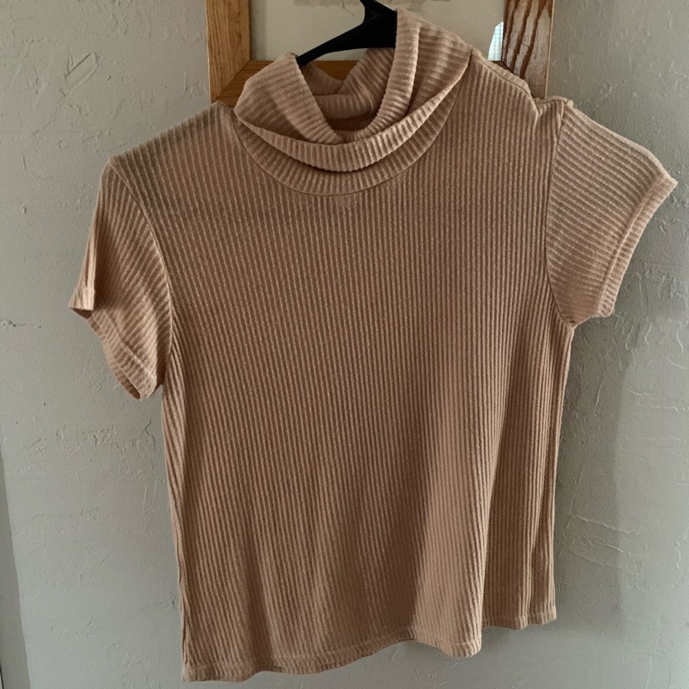 John Galt Peach Ribbed Short Sleeve Turtleneck